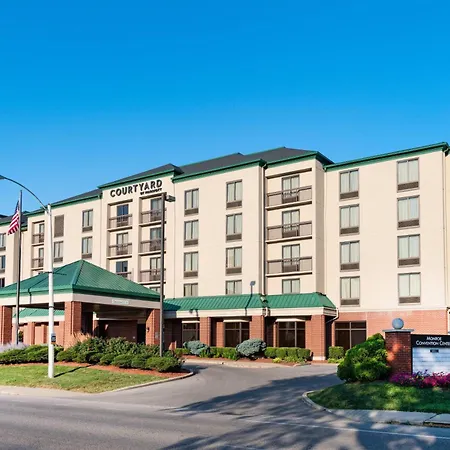 Courtyard By Marriott Bloomington Hotel